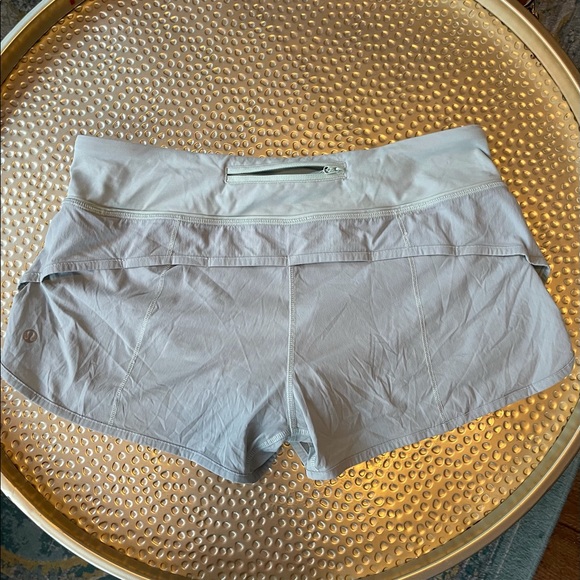 Lululemon Size 6 - Excellent condition! - Picture 2 of 2